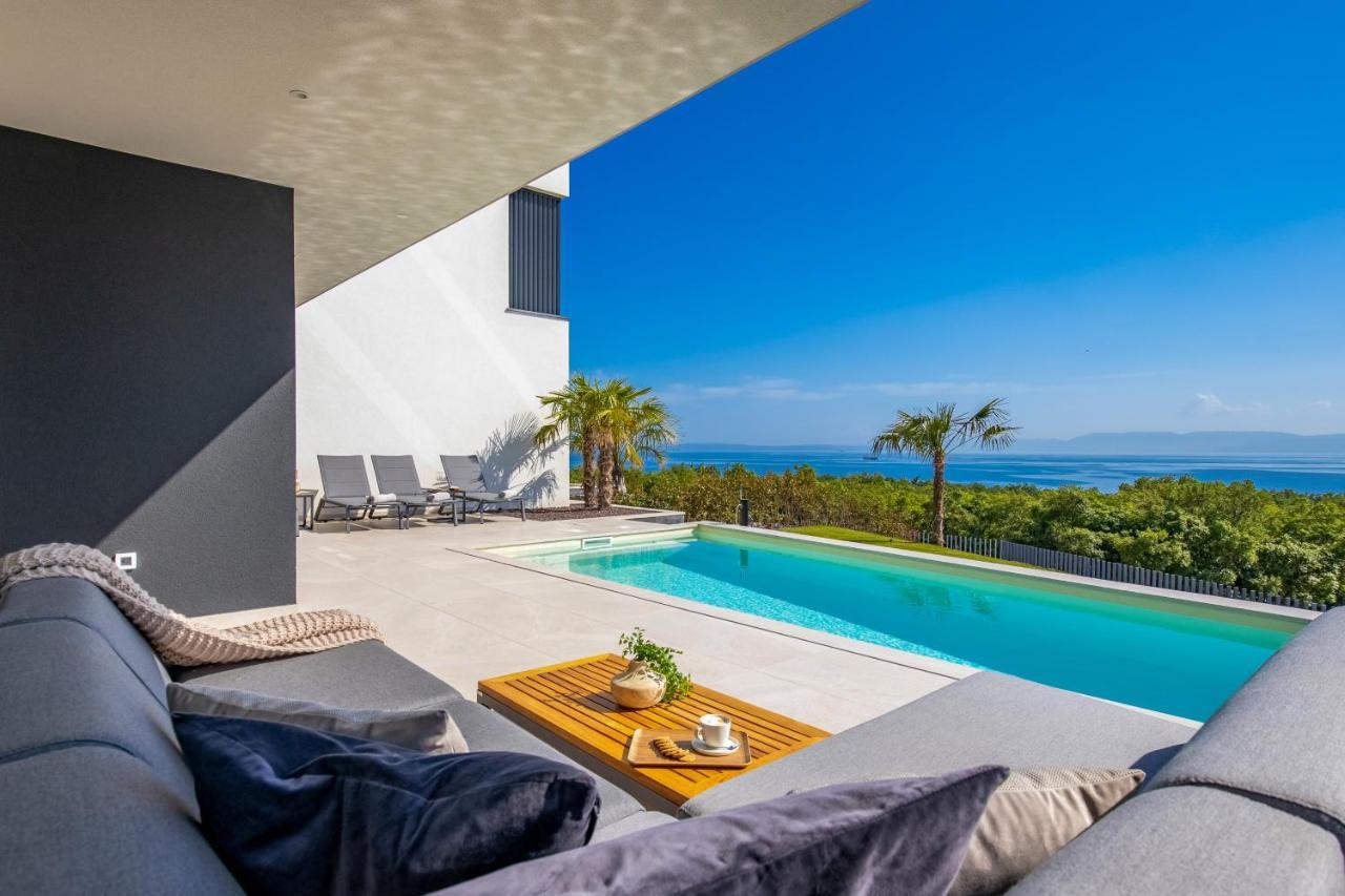 Villa Ameli Apartment With Swimming Pool Rijeka Buitenkant foto