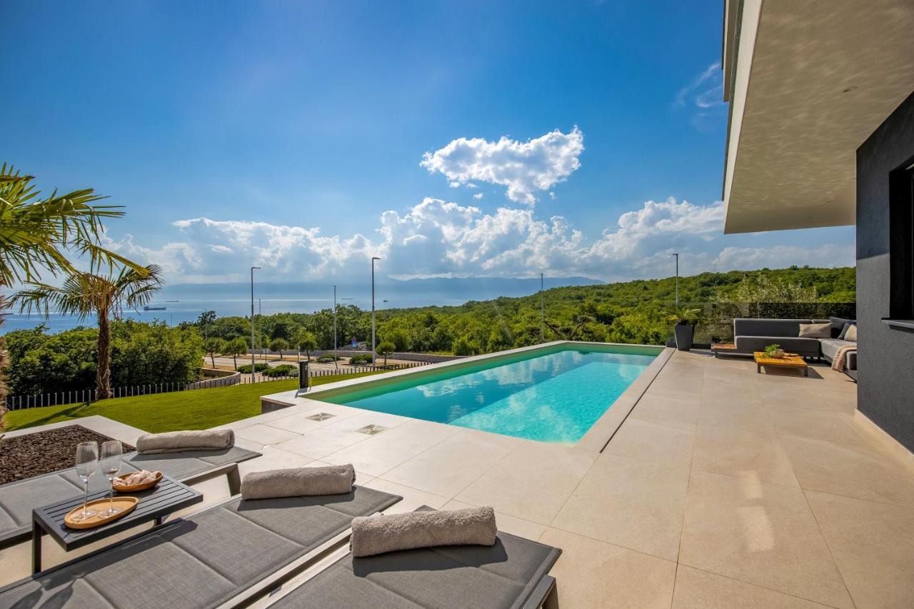 Villa Ameli Apartment With Swimming Pool Rijeka Buitenkant foto